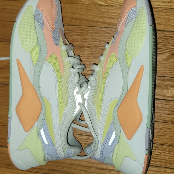 Puma - Picture 2 of 2